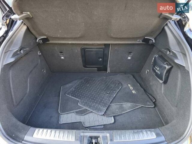 Черный Инфинити QX30, объемом двигателя 1.99 л и пробегом 117 тыс. км за 16900 $, фото 27 на Automoto.ua