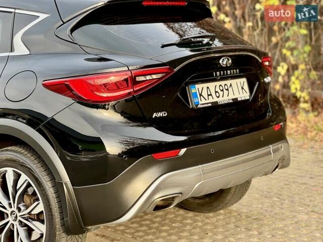 Черный Инфинити QX30, объемом двигателя 1.99 л и пробегом 162 тыс. км за 15500 $, фото 7 на Automoto.ua