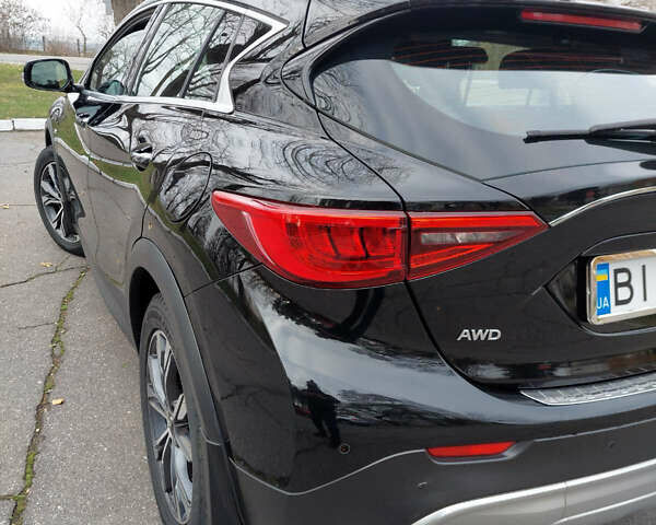 Черный Инфинити QX30, объемом двигателя 2 л и пробегом 150 тыс. км за 16500 $, фото 8 на Automoto.ua