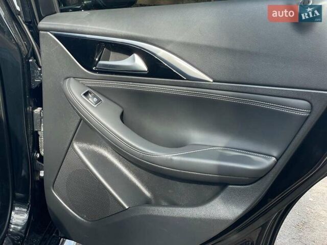 Черный Инфинити QX30, объемом двигателя 2 л и пробегом 170 тыс. км за 14290 $, фото 24 на Automoto.ua