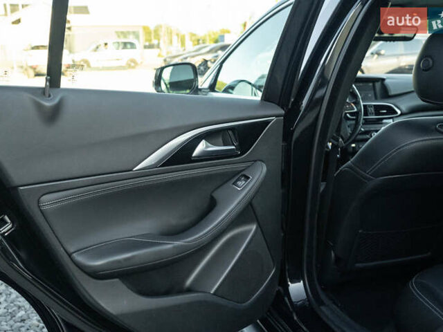 Инфинити QX30 2016 в Черновцах на Automoto.ua Черный Инфинити QX30, объемом двигателя 1.99 л и пробегом 122 тыс. км за 16900 $, фото 39 на Automoto.ua