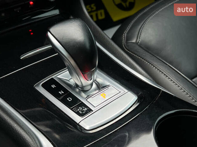 Черный Инфинити QX30, объемом двигателя 1.99 л и пробегом 70 тыс. км за 14200 $, фото 17 на Automoto.ua