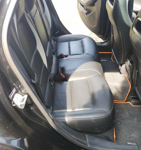 Чорний Інфініті QX30, об'ємом двигуна 1.99 л та пробігом 134 тис. км за 16000 $, фото 6 на Automoto.ua