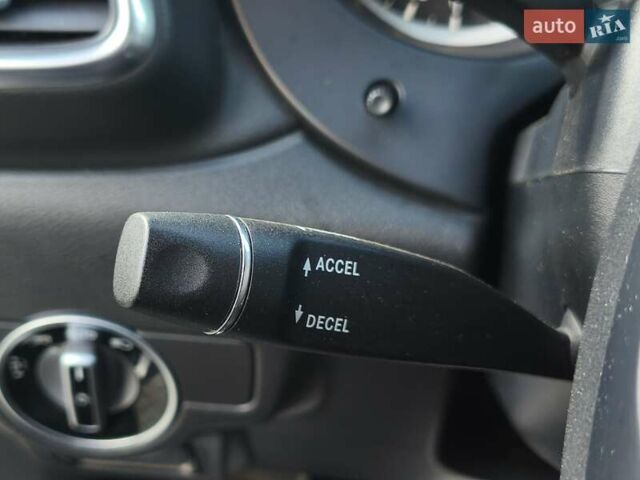 Черный Инфинити QX30, объемом двигателя 1.99 л и пробегом 117 тыс. км за 16900 $, фото 20 на Automoto.ua