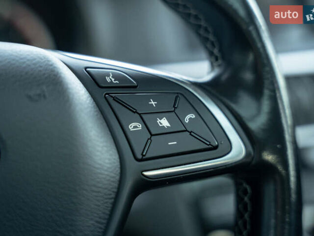 Инфинити QX30 2016 в Черновцах на Automoto.ua Черный Инфинити QX30, объемом двигателя 1.99 л и пробегом 122 тыс. км за 16900 $, фото 25 на Automoto.ua