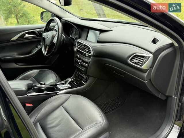 Черный Инфинити QX30, объемом двигателя 2 л и пробегом 199 тыс. км за 13900 $, фото 23 на Automoto.ua