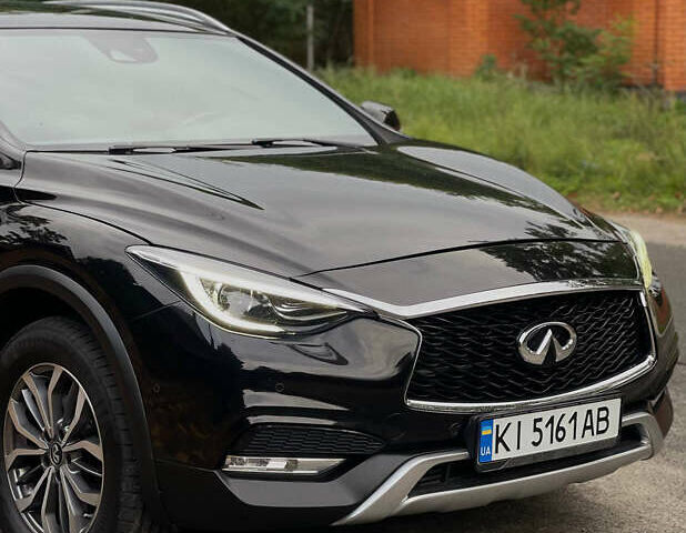 Черный Инфинити QX30, объемом двигателя 2.14 л и пробегом 98 тыс. км за 19800 $, фото 2 на Automoto.ua