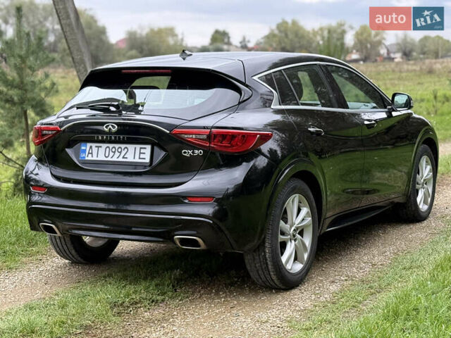Черный Инфинити QX30, объемом двигателя 2 л и пробегом 199 тыс. км за 13900 $, фото 9 на Automoto.ua