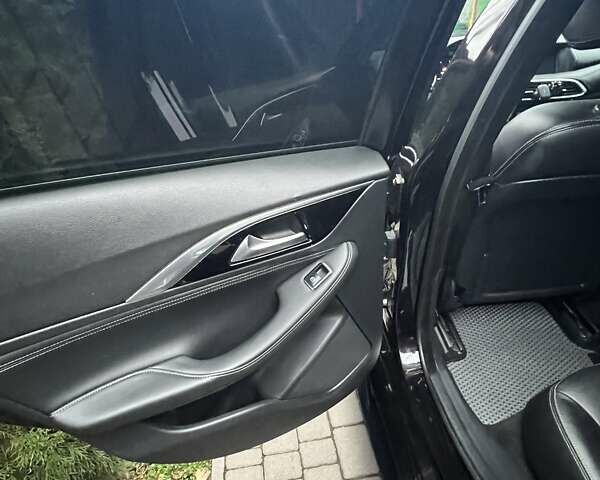 Черный Инфинити QX30, объемом двигателя 2 л и пробегом 108 тыс. км за 16800 $, фото 8 на Automoto.ua