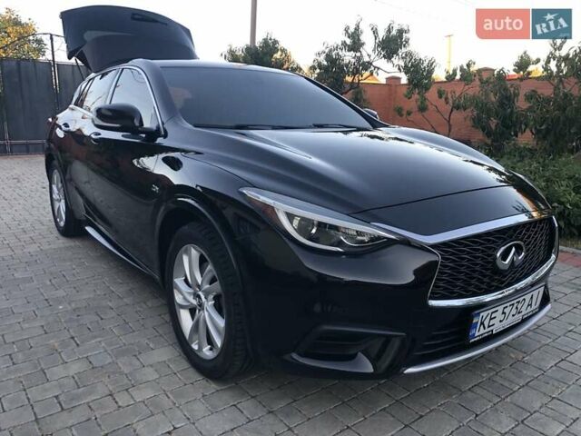 Черный Инфинити QX30, объемом двигателя 1.99 л и пробегом 174 тыс. км за 15500 $, фото 69 на Automoto.ua