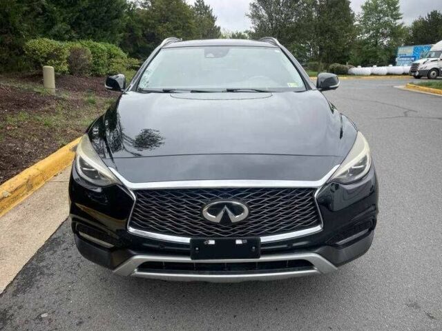 Черный Инфинити QX30, объемом двигателя 2 л и пробегом 64 тыс. км за 3900 $, фото 7 на Automoto.ua