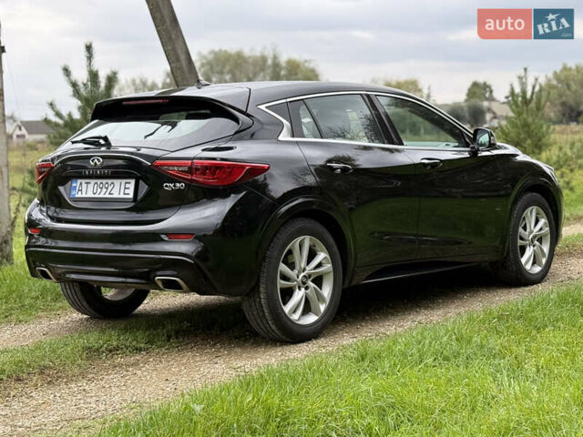 Черный Инфинити QX30, объемом двигателя 2 л и пробегом 199 тыс. км за 13900 $, фото 11 на Automoto.ua