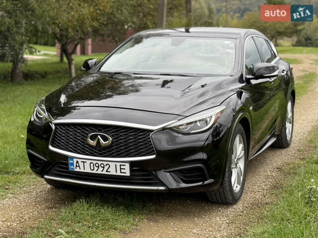 Черный Инфинити QX30, объемом двигателя 2 л и пробегом 199 тыс. км за 13900 $, фото 2 на Automoto.ua