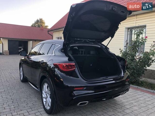 Черный Инфинити QX30, объемом двигателя 1.99 л и пробегом 174 тыс. км за 15500 $, фото 84 на Automoto.ua