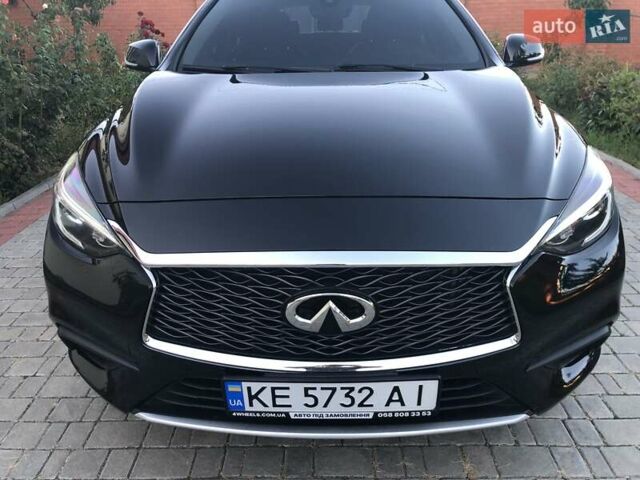 Черный Инфинити QX30, объемом двигателя 1.99 л и пробегом 174 тыс. км за 15500 $, фото 68 на Automoto.ua