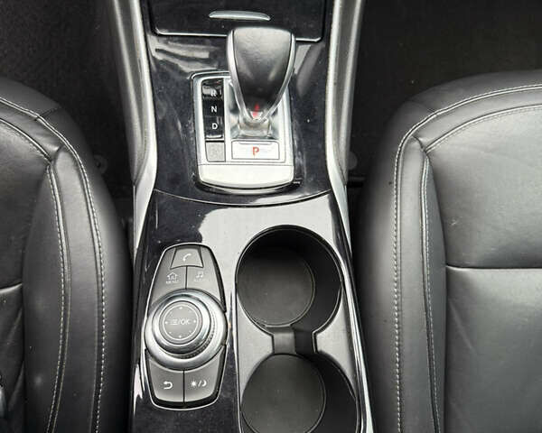 Черный Инфинити QX30, объемом двигателя 2 л и пробегом 199 тыс. км за 13900 $, фото 35 на Automoto.ua