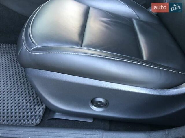 Черный Инфинити QX30, объемом двигателя 1.99 л и пробегом 174 тыс. км за 15500 $, фото 41 на Automoto.ua