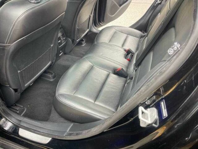 Черный Инфинити QX30, объемом двигателя 2 л и пробегом 64 тыс. км за 3900 $, фото 13 на Automoto.ua