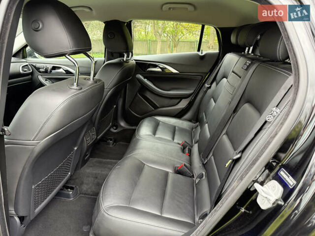 Черный Инфинити QX30, объемом двигателя 2 л и пробегом 199 тыс. км за 13900 $, фото 30 на Automoto.ua