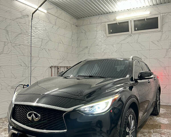 Черный Инфинити QX30, объемом двигателя 1.99 л и пробегом 148 тыс. км за 17000 $, фото 5 на Automoto.ua
