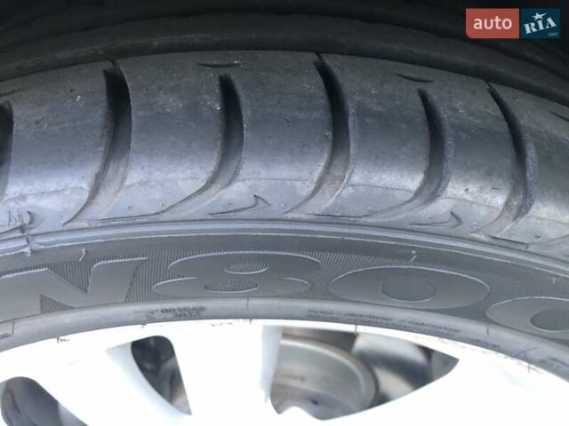 Черный Инфинити QX30, объемом двигателя 1.99 л и пробегом 174 тыс. км за 15500 $, фото 19 на Automoto.ua