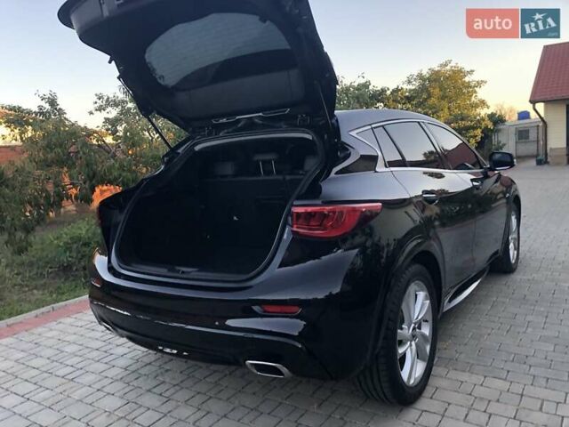 Черный Инфинити QX30, объемом двигателя 1.99 л и пробегом 174 тыс. км за 15500 $, фото 85 на Automoto.ua