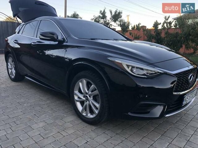 Черный Инфинити QX30, объемом двигателя 1.99 л и пробегом 174 тыс. км за 15500 $, фото 70 на Automoto.ua