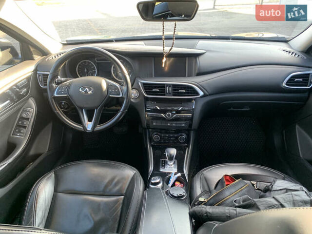 Черный Инфинити QX30, объемом двигателя 2 л и пробегом 153 тыс. км за 14999 $, фото 5 на Automoto.ua