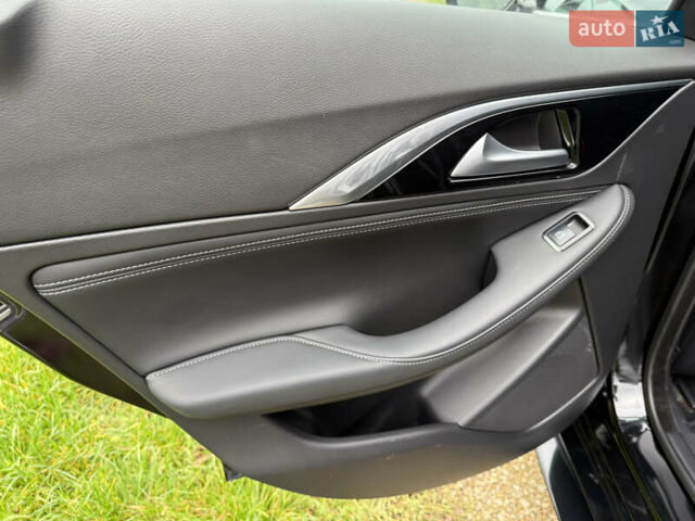 Черный Инфинити QX30, объемом двигателя 2 л и пробегом 199 тыс. км за 13900 $, фото 20 на Automoto.ua