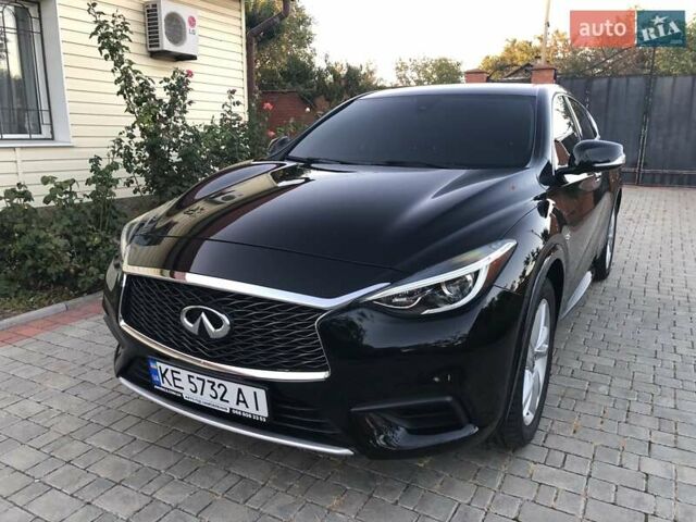 Черный Инфинити QX30, объемом двигателя 1.99 л и пробегом 174 тыс. км за 15500 $, фото 91 на Automoto.ua