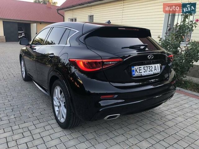 Черный Инфинити QX30, объемом двигателя 1.99 л и пробегом 174 тыс. км за 15500 $, фото 11 на Automoto.ua