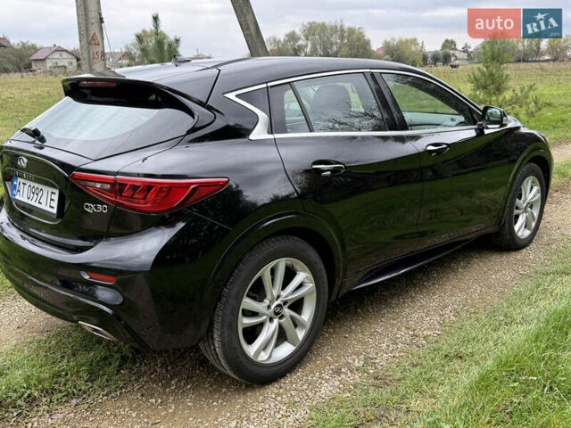 Черный Инфинити QX30, объемом двигателя 2 л и пробегом 199 тыс. км за 13900 $, фото 16 на Automoto.ua