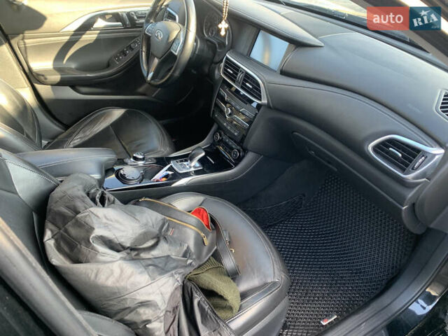 Черный Инфинити QX30, объемом двигателя 2 л и пробегом 153 тыс. км за 14999 $, фото 15 на Automoto.ua