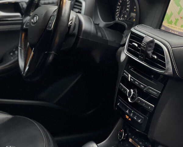 Черный Инфинити QX30, объемом двигателя 2.14 л и пробегом 98 тыс. км за 19800 $, фото 10 на Automoto.ua