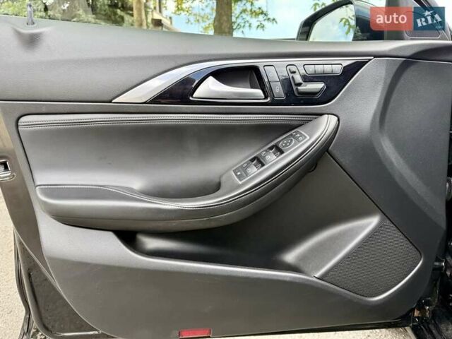Чорний Інфініті QX30, об'ємом двигуна 2 л та пробігом 106 тис. км за 16500 $, фото 12 на Automoto.ua