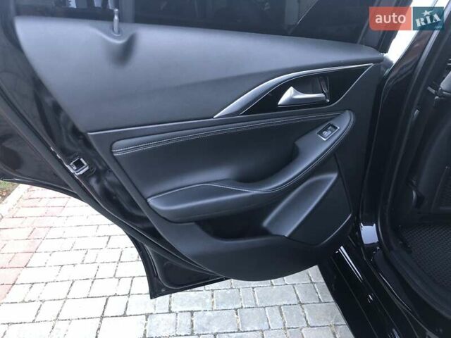 Черный Инфинити QX30, объемом двигателя 1.99 л и пробегом 174 тыс. км за 15500 $, фото 17 на Automoto.ua