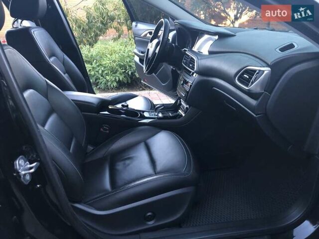 Черный Инфинити QX30, объемом двигателя 1.99 л и пробегом 174 тыс. км за 15500 $, фото 25 на Automoto.ua