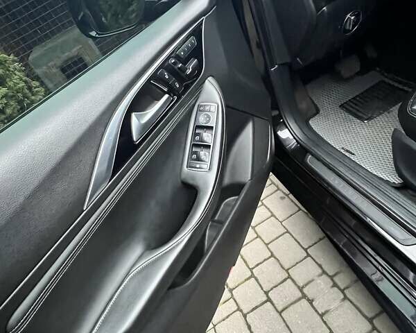 Черный Инфинити QX30, объемом двигателя 2 л и пробегом 108 тыс. км за 16800 $, фото 2 на Automoto.ua