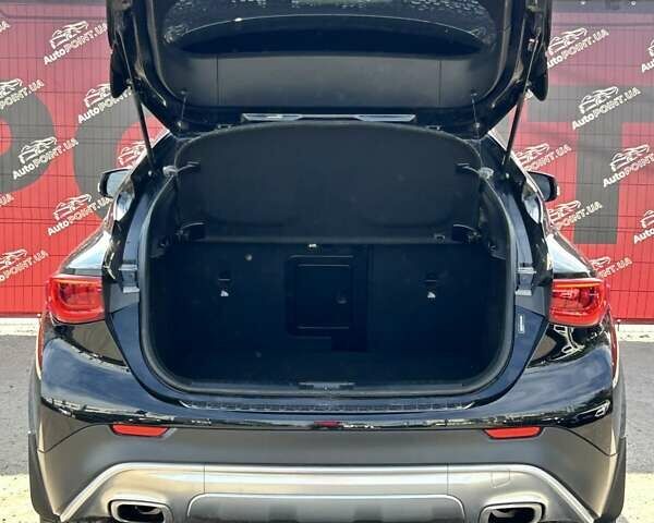 Черный Инфинити QX30, объемом двигателя 1.99 л и пробегом 86 тыс. км за 15999 $, фото 12 на Automoto.ua