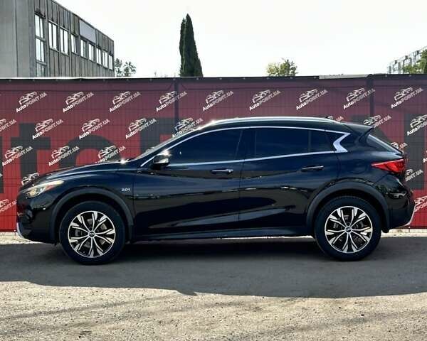 Черный Инфинити QX30, объемом двигателя 1.99 л и пробегом 86 тыс. км за 15999 $, фото 4 на Automoto.ua