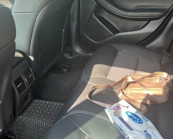 Черный Инфинити QX30, объемом двигателя 1.99 л и пробегом 33 тыс. км за 16400 $, фото 10 на Automoto.ua