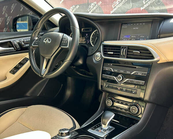 Черный Инфинити QX30, объемом двигателя 1.99 л и пробегом 86 тыс. км за 16850 $, фото 18 на Automoto.ua