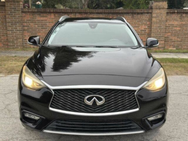 Чорний Інфініті QX30, об'ємом двигуна 2 л та пробігом 32 тис. км за 9000 $, фото 1 на Automoto.ua