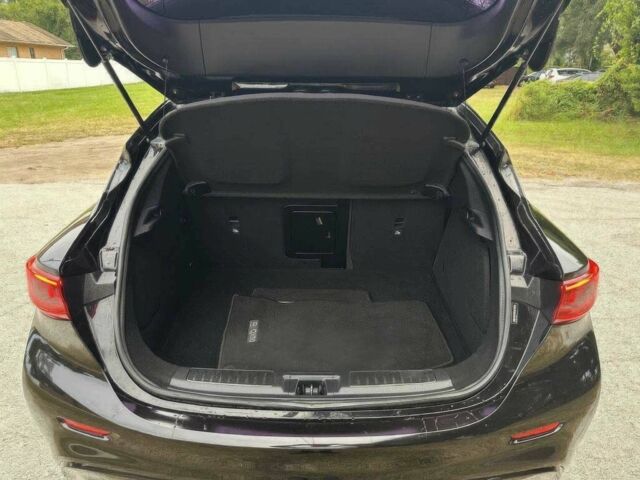 Чорний Інфініті QX30, об'ємом двигуна 2 л та пробігом 32 тис. км за 9000 $, фото 9 на Automoto.ua