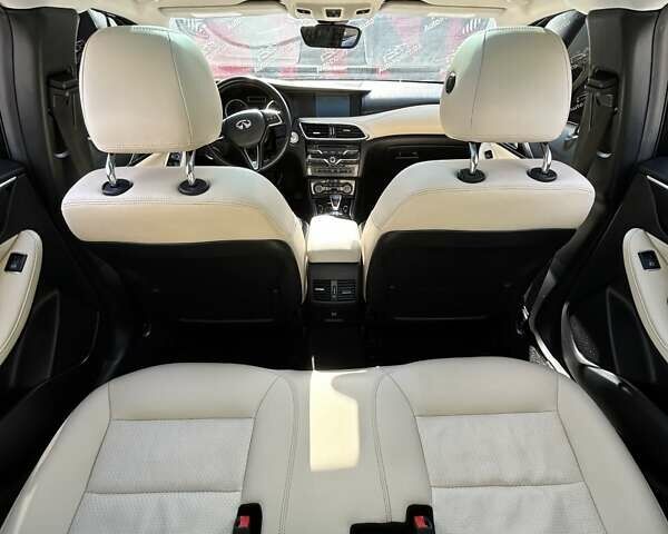 Черный Инфинити QX30, объемом двигателя 1.99 л и пробегом 86 тыс. км за 16850 $, фото 21 на Automoto.ua