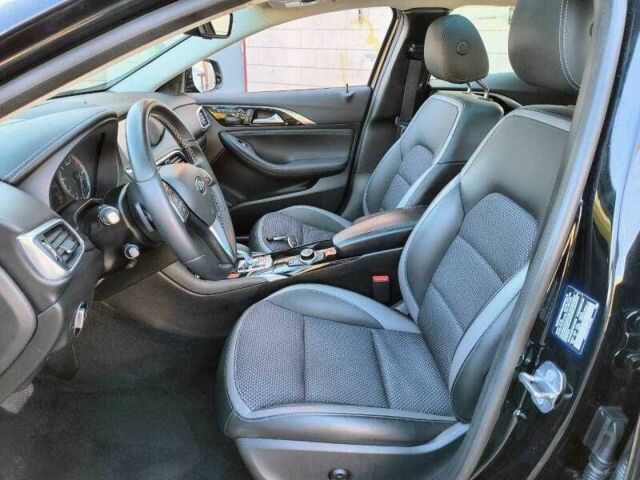 Черный Инфинити QX30, объемом двигателя 2 л и пробегом 62 тыс. км за 3500 $, фото 9 на Automoto.ua