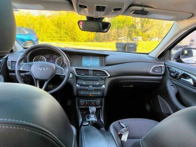 Черный Инфинити QX30, объемом двигателя 2 л и пробегом 62 тыс. км за 3500 $, фото 10 на Automoto.ua
