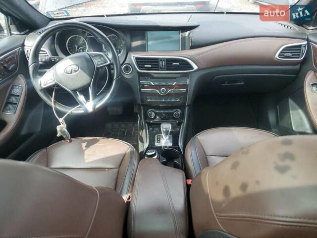 Чорний Інфініті QX30, об'ємом двигуна 1.99 л та пробігом 90 тис. км за 2800 $, фото 7 на Automoto.ua
