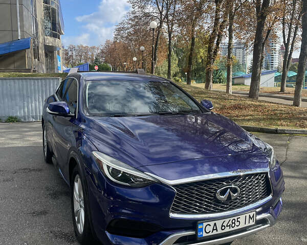 Фиолетовый Инфинити QX30, объемом двигателя 1.99 л и пробегом 143 тыс. км за 16900 $, фото 1 на Automoto.ua