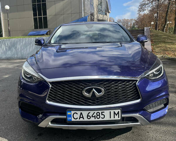 Фиолетовый Инфинити QX30, объемом двигателя 1.99 л и пробегом 143 тыс. км за 16900 $, фото 2 на Automoto.ua